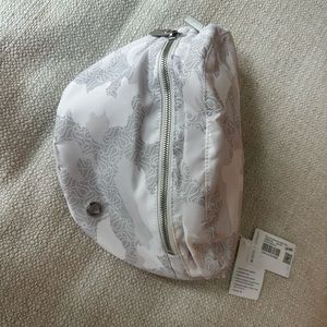 Lululemon Belt Bag WITH TAGS